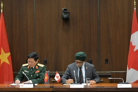 Fomentan Vietnam y Canadá relaciones en defensa