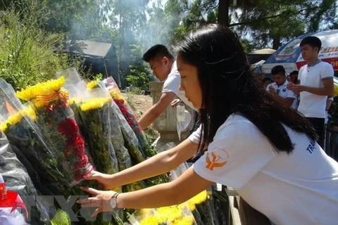 Recuerdan a general Vo Nguyen Giap en ocasión del 65 aniversario de victoria de Dien Bien Phu