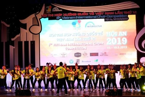 Gana equipo indonesio Concurso Internacional de Coros Vietnam 2019