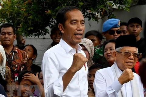 Vietnam felicita a presidente indonesio por reelección