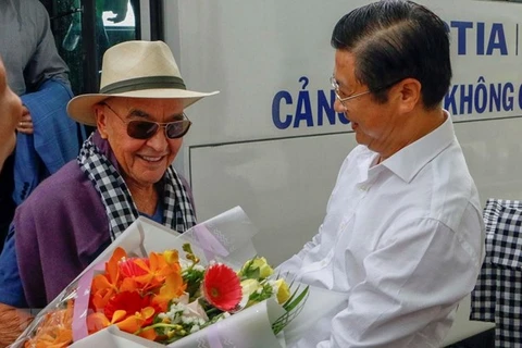 Visita ciudad vietnamita de Can Tho dueño de Tottenham