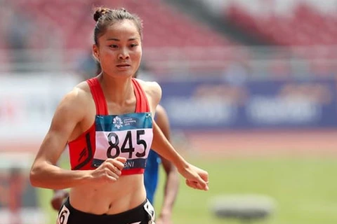 Gana deportista vietnamita oro en 400 metros durante campeonato continental de atletismo