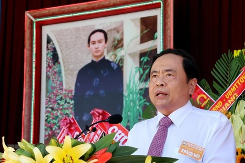Felicita presidente del Frente de Patria a secta budista de Hoa Hao en el 80 aniversario de su fundación 