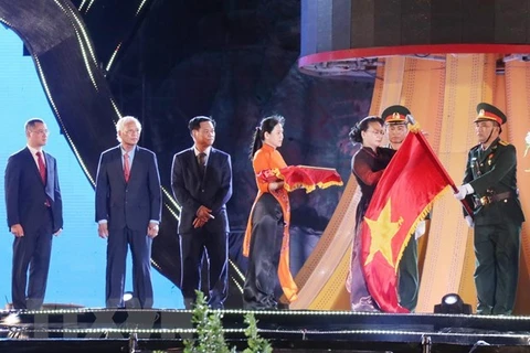 Presidenta parlamentaria de Vietnam participa en aniversario del restablecimiento de Phu Yen