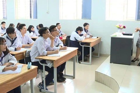 Apunta Vietnam a crear sistema educativo diversificado y de alta calidad