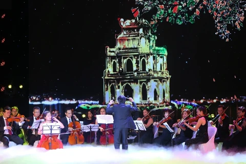 Celebran en Vietnam con espectáculo musical aniversario de Hanoi como Ciudad por la Paz
