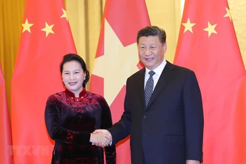 Presidenta legislativa de Vietnam se reúne con máximo dirigente de China
