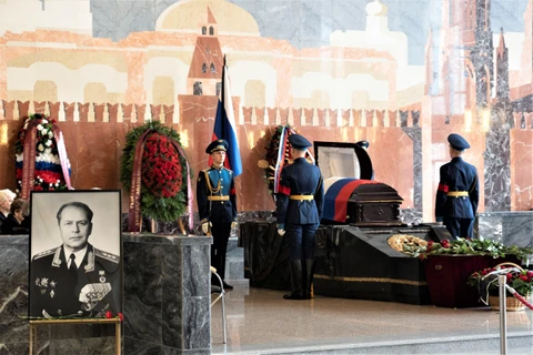 Rinden en Moscú homenaje póstumo a dos amigos rusos del pueblo vietnamita