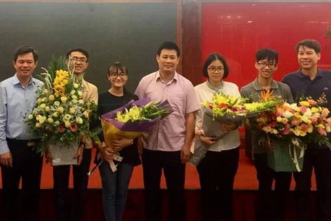 Ganan estudiantes vietnamitas medallas en Olimpiada Internacional de Biología 2019