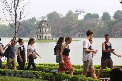 Visitan Hanoi casi 17 millones de turistas en primeros siete meses de 2019