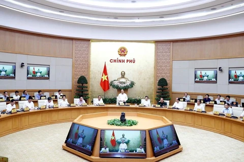Destaca primer ministro de Vietnam signos positivos de situación socioeconómica nacional