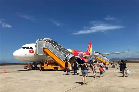 Suspenden vuelos aerolíneas vietnamitas por tormenta Wipha