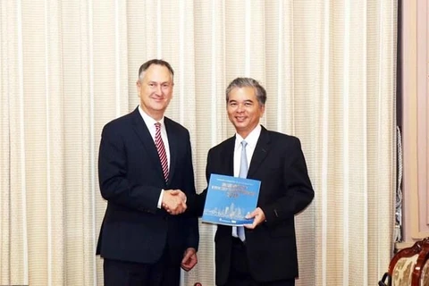 Proyectan Ciudad Ho Chi Minh ampliar cooperación con grupo VISA