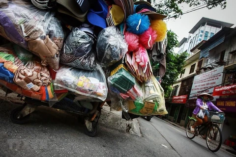 Intensifica Vietnam combate contra polución marítima por desechos plásticos