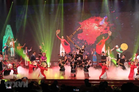 Celebran en Vietnam Festival Cultural de grupos étnicos en el Noroeste del país