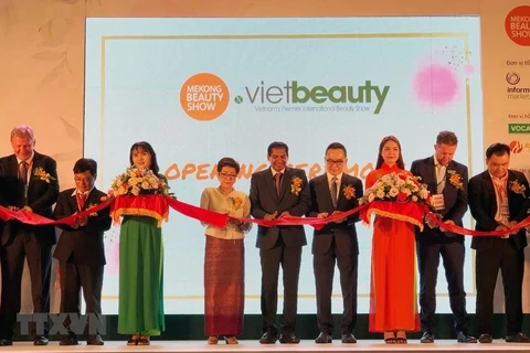 Inauguran la mayor exposición cosmética de Vietnam