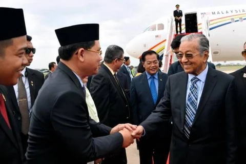 Primer ministro de Malasia realiza visita oficial a Camboya