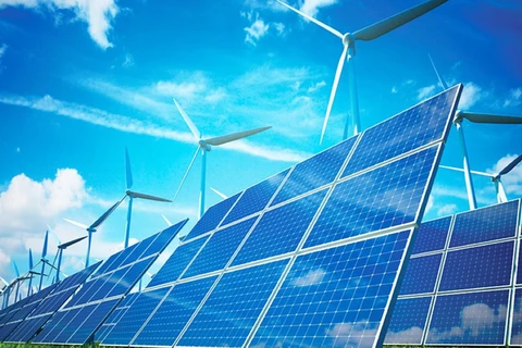 Tratan en Hanoi tema de finanzas verdes para energía renovable