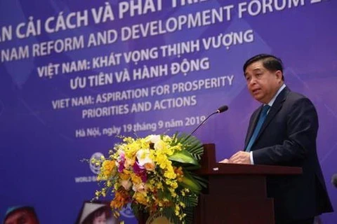 Debaten en Vietnam medidas para impulsar la Reforma y el Desarrollo nacional