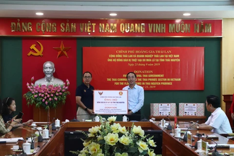 Apoya Tailandia a población de provincia vietnamita afectada por inundaciones