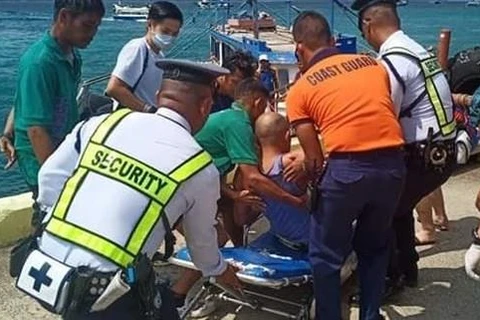 Siete muertos tras hundimiento de barco en Filipinas