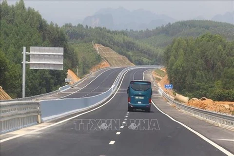 Inauguran carretera Bac Giang-Lang Son