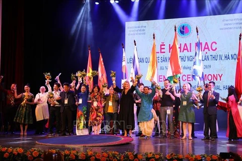Inauguran en Hanoi IV Festival Internacional de Artes Escénicas