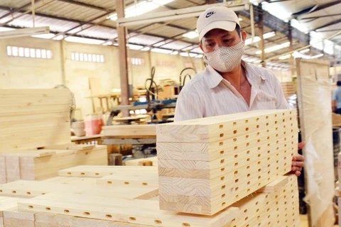 Ingresa Vietnam casi ocho mil millones de dólares por exportaciones silvícolas en nueve meses