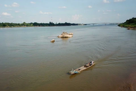 Baja en Tailandia nivel del agua del río Mekong 