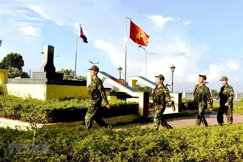 Vietnam por construir una frontera de paz con Camboya