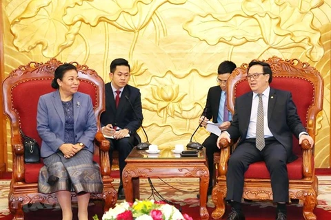 Robustecen Partidos de Vietnam y Laos lazos entre sus Comisiones de Relaciones Exteriores