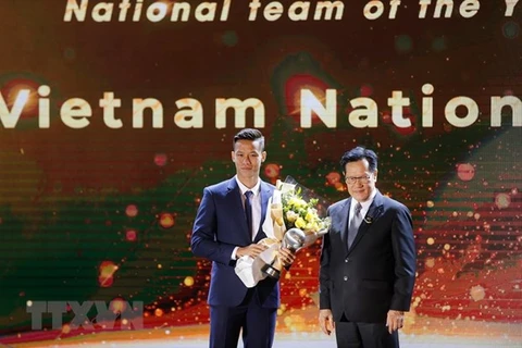 Gana selección de fútbol de Vietnam premio al mejor equipo regional 