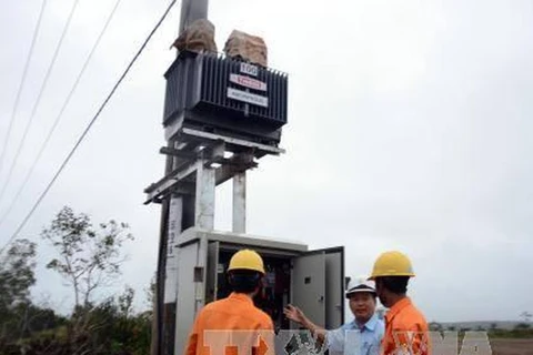 Mejora la provincia vietnamita de Dak Nong sistema de suministro eléctrico a Camboya