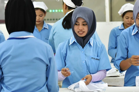 Impone Indonesia alto arancel a importaciones de confecciones textiles
