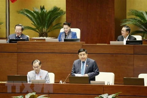 Centra Parlamento de Vietnam debates en proyecto de Ley de Inversión 