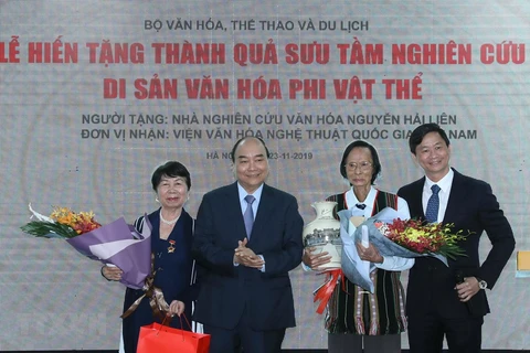 Premier de Vietnam destaca importancia de cultura popular
