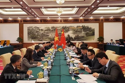 Realizan Vietnam y China negociaciones gubernamentales sobre asuntos fronterizos y territoriales