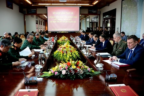 Debaten Vietnam y Belarús sobre ampliación de la cooperación técnica militar