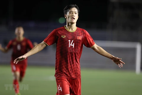 Alaban actuación de selección de fútbol de Vietnam en partido contra Indonesia durante torneo regional