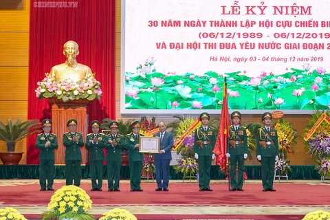 Elogia primer ministro de Vietnam aportes de veteranos de guerra al desarrollo nacional