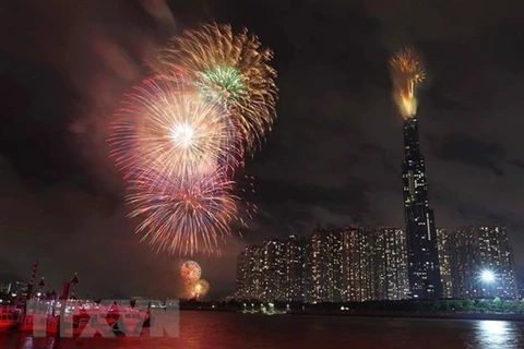 Ciudad Ho Chi Minh dará la bienvenida al nuevo año con fuegos artificiales 