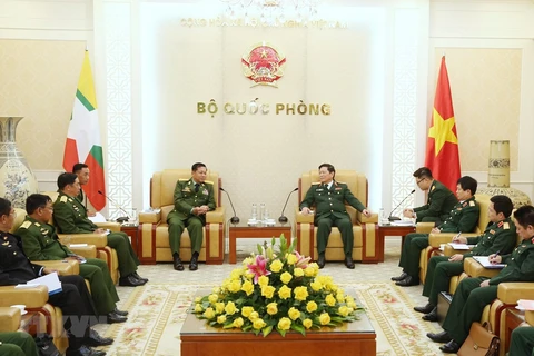 Visita Vietnam jefe de las fuerzas armadas de Myanmar