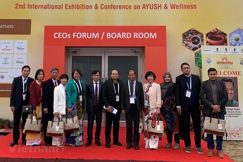 Promueven la cooperación entre Vietnam y la India en medicina tradicional
