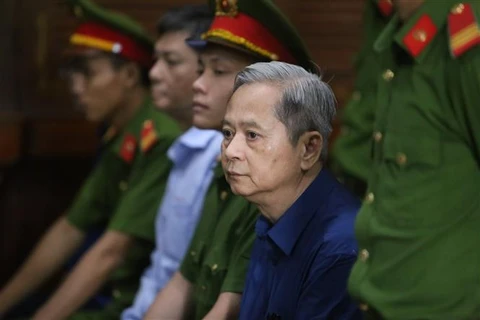 Abren juicio contra expresidente del Comité Popular de Ciudad Ho Chi Minh por violaciones