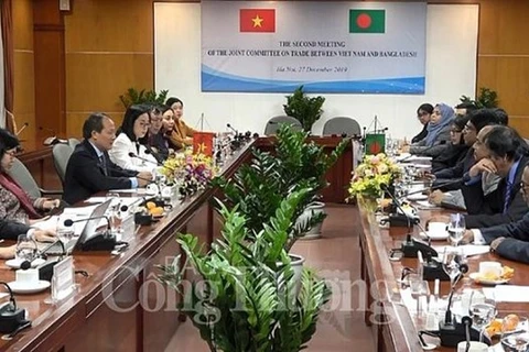 Debaten medidas para elevar intercambio comercial entre Vietnam y Bangladés 