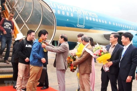 Vietnam Airlines recibe a los primeros pasajeros del Año Nuevo