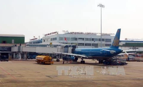 Proponen abrir ruta aérea directa entre Ciudad Ho Chi Minh y San Petersburgo