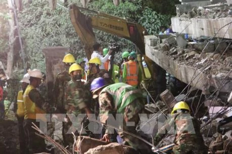 Arrestan a propietarios del colapso de edificio derrumbado en provincia camboyana