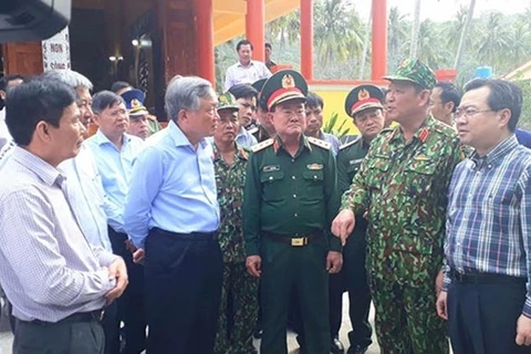 Otorgan en Vietnam regalos a isleños y soldados en ocasión del Año Nuevo Lunar