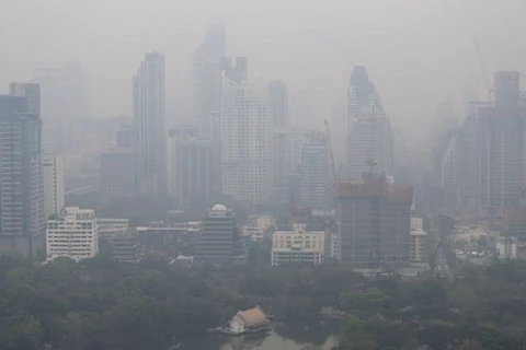 Tailandia refuerza control de emisiones de gases de escape para reducir la contaminación